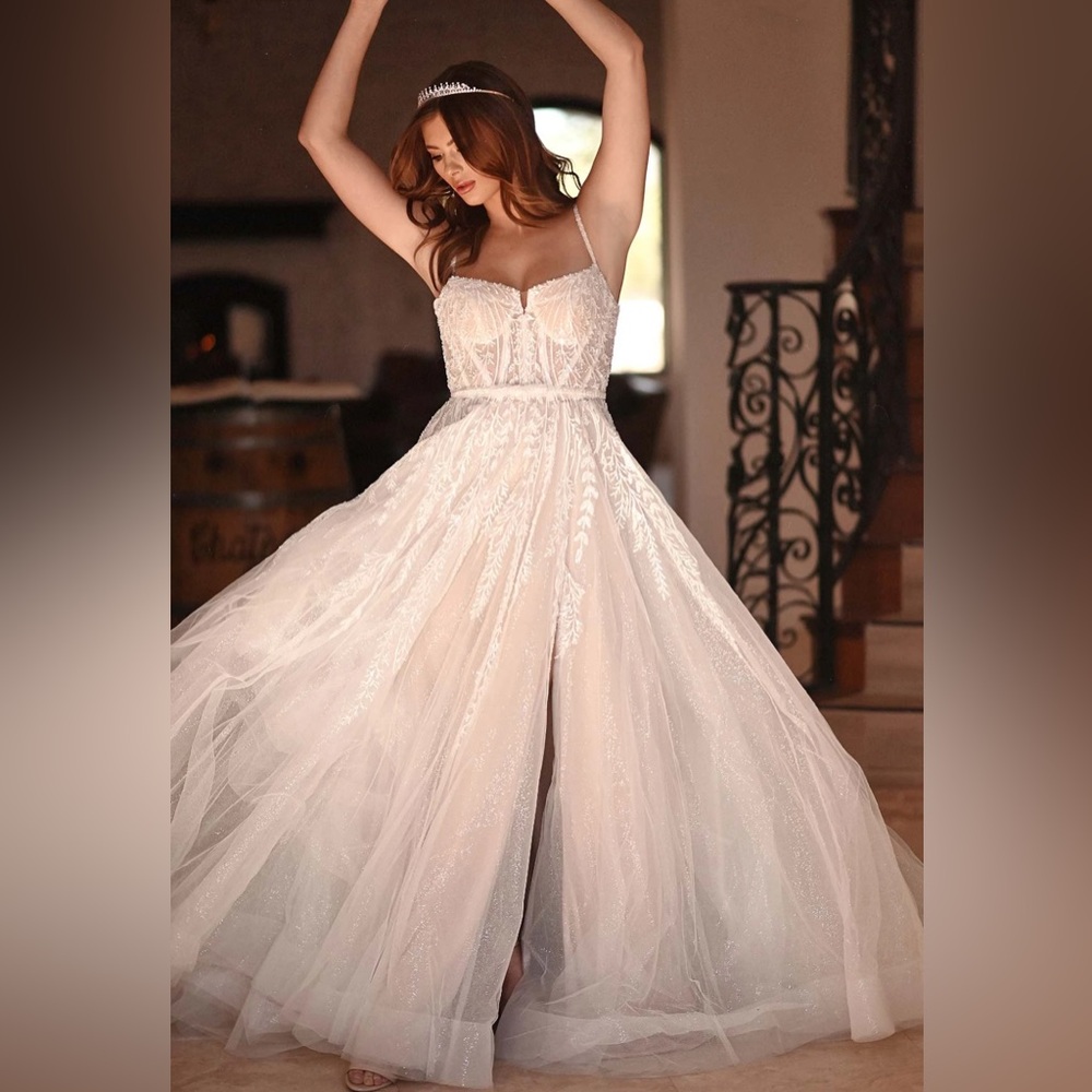 Martina Liana wedding gown nwt size 8